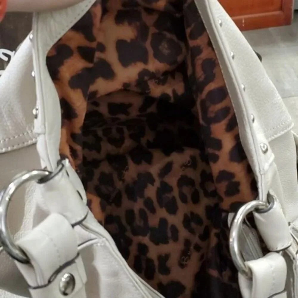 B Makowsky Leather Hobo Shoulder Bag Handbag Tote Purse Pebbled Women's Woman's